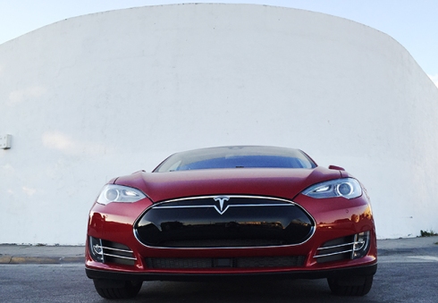 Tesla Model S85 2015